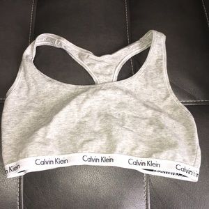 Sports bra